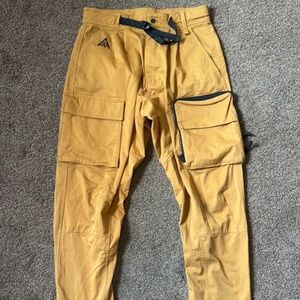 NIKE ACG Lab US Men’s S Tan Cargo Pants jogger